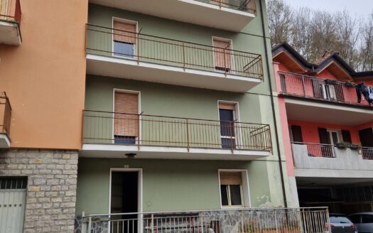 Casa indipendente con due unità abitative….