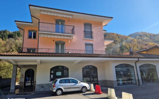 **Appartamento in Vendita – Eleganza e Comfort nel Cuore del paese**