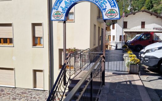 Vendesi attività commerciale Ristorante -Pizzeria – Bar…  Alto fatturato !!!