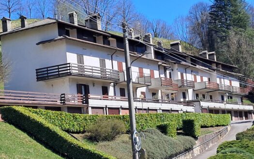 **Appartamento in Vendita con Vista Panoramica**